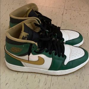 Air Jordan 1 Celtic